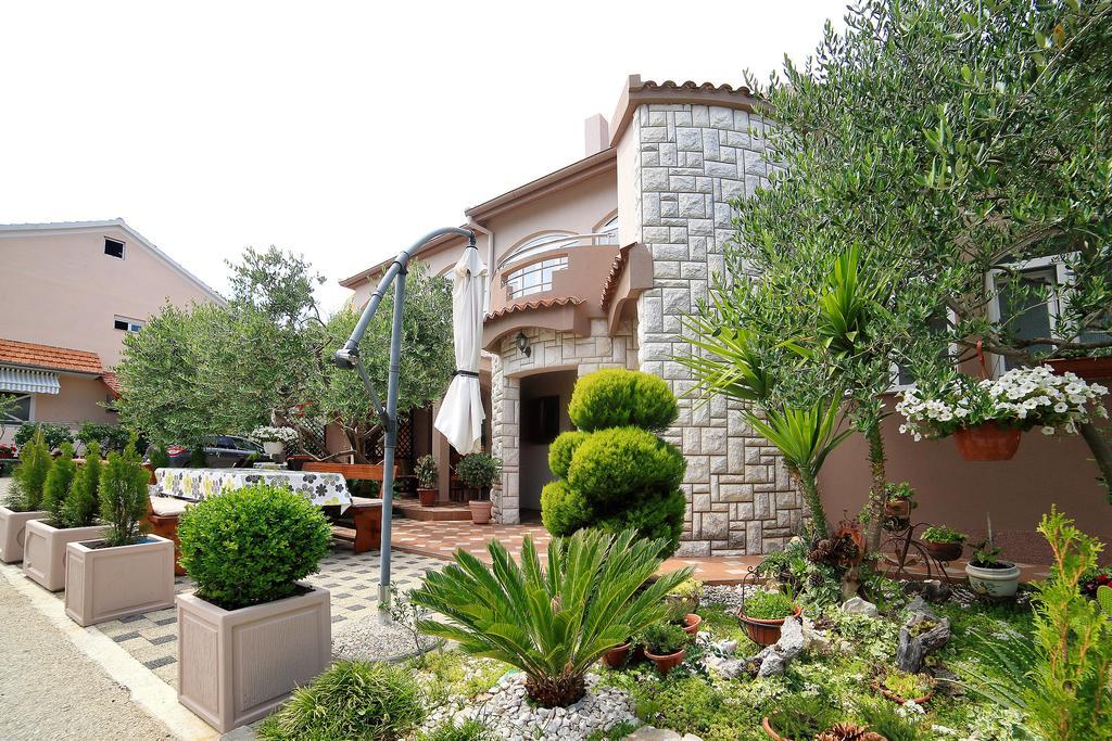 Apartments Melita Bibinje Bilik gambar